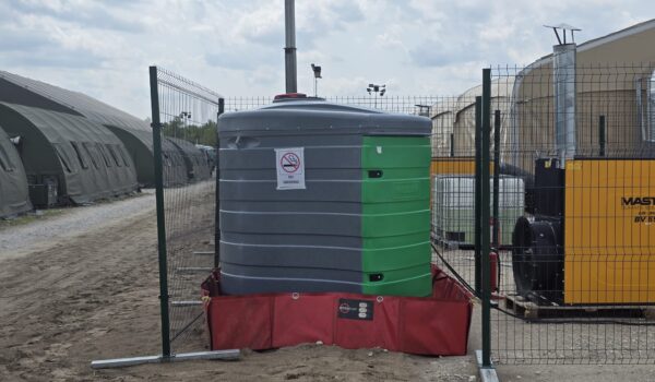 Fuel tank 8