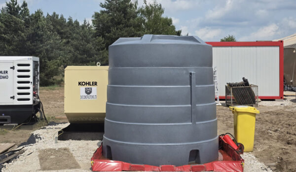 fuel tank 4.